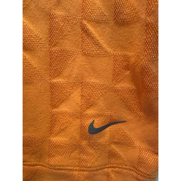 EUC Nike Women’s Highlighter Orange Golf Tour Performance Dri-Fit Polo Size M - Picture 6 of 7